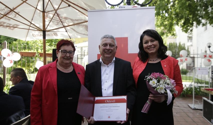 Magyar Vöröskereszt Dicsérő oklevele